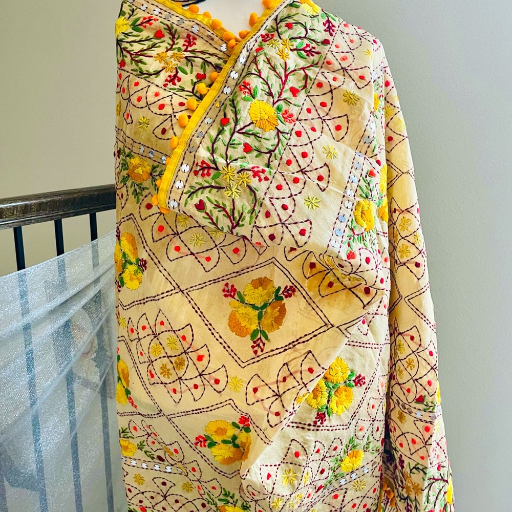 Pulkari Dupatta